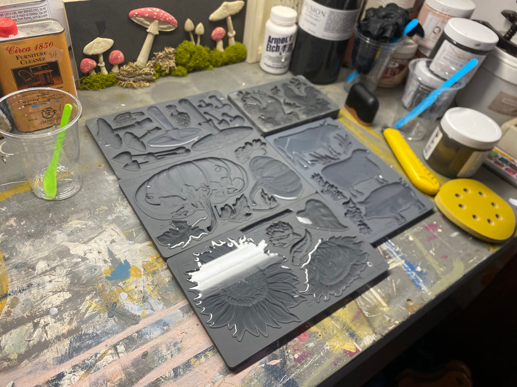 OCT 5 - IOD Bread Board Workshop - DEJA VU BOUTIK