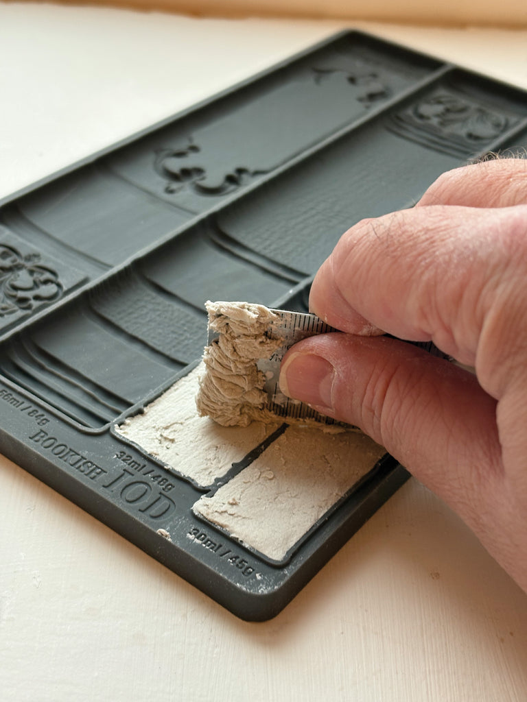 Bookish IOD Decor Mould - DEJA VU BOUTIK